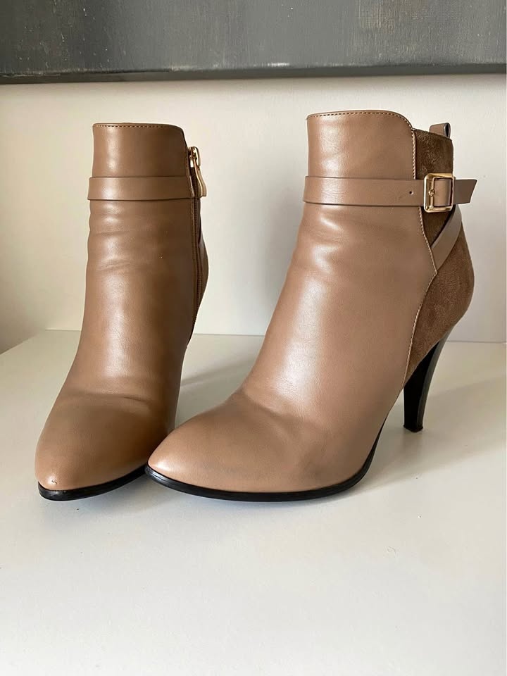 Shoes Booties | Beige Heels shoes