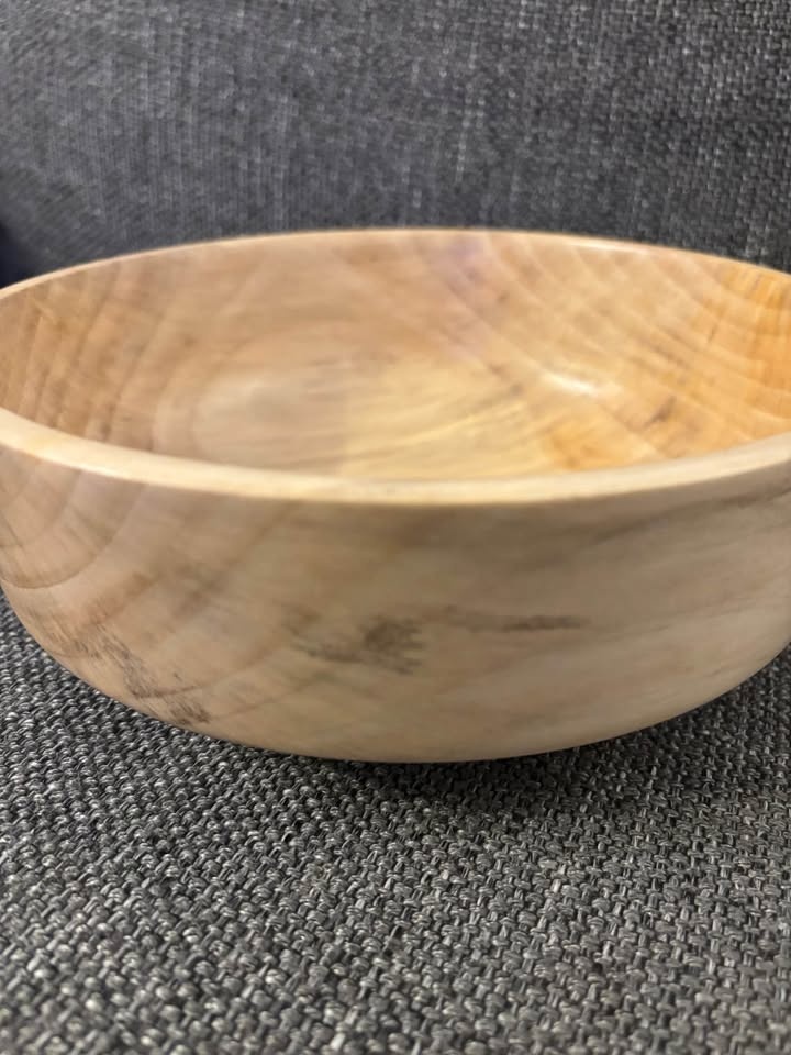 Hand carved maple fruit bowl - photo 2