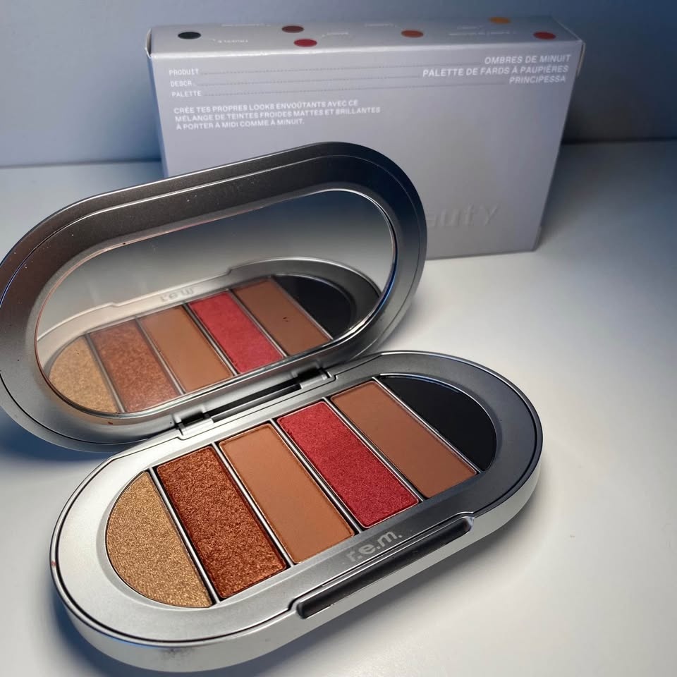 R.E.M. Ariana Grande Makeup - Eyeshadow, Lip, Liner - photo 2