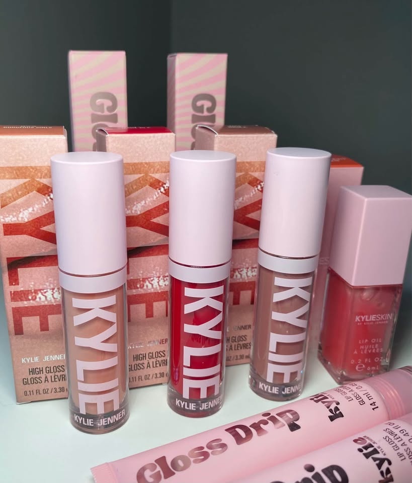 Kylie Cosmetics Lip Gloss & Lip Oil - photo 2