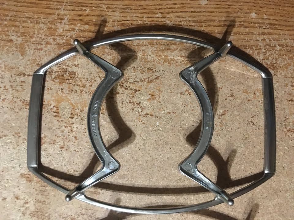 LOT OF 2 CORNING WARE CASSEROLE HOLDER METAL TRIVET CRADLE P-11- - photo 5