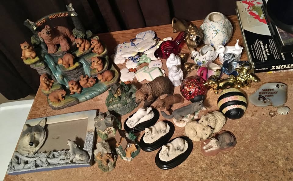 BIG LOT OF 40 ANIMAL FIGURES: LION, SWANS, CARDINAL, ELEPHANT, B