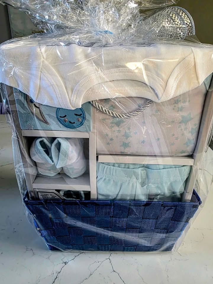 Baby Gift Basket – Brand New / Still Wrapped - photo 4