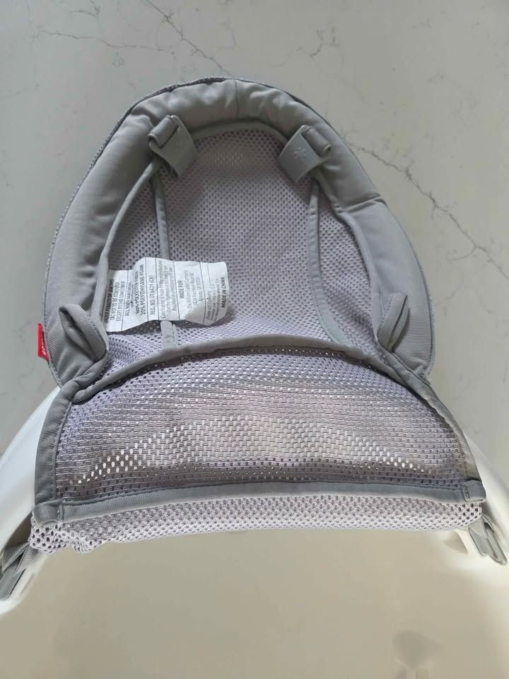 Skip Hop Baby Bathtub with Newborn Sling – Clean, Excellent Cond - photo 2