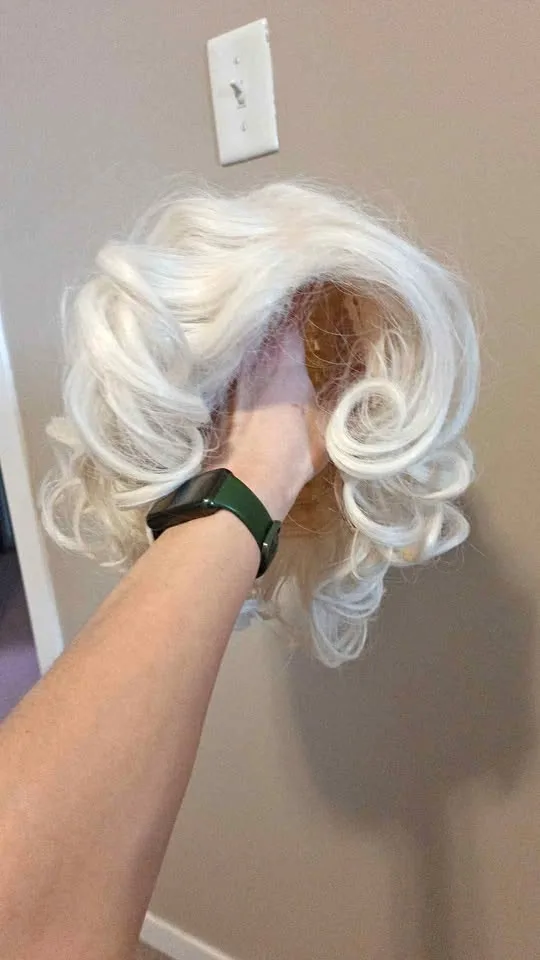 White Wig thumbnail