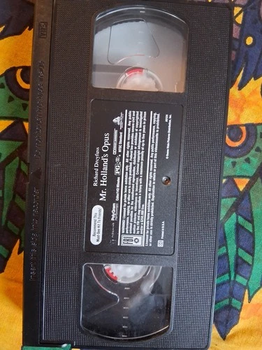 Mr. Holland's Opus VHS (1996) - photo 2