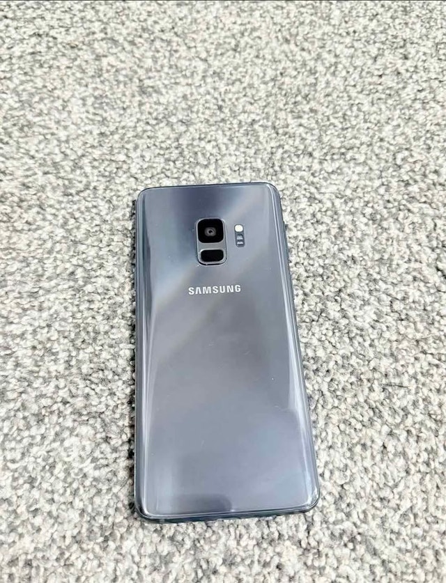Samsung Galaxy S9 Unlocked Like New - photo 2