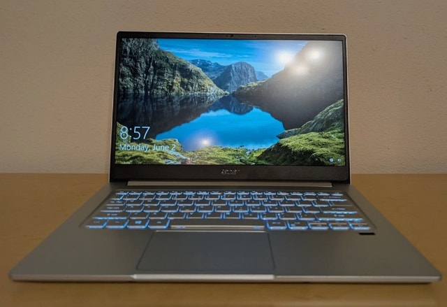 Acer Swift 3 i5-1035G1 8GB RAM 256GB SSD FHD Wifi6