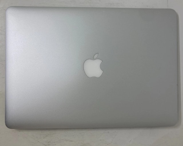 MacBook Air 13" A1466 i7 8GB 128GB SSD - photo 2