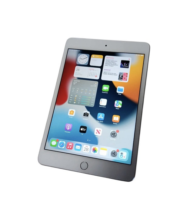 Apple iPad Mini 4th Gen - 128GB - Silver