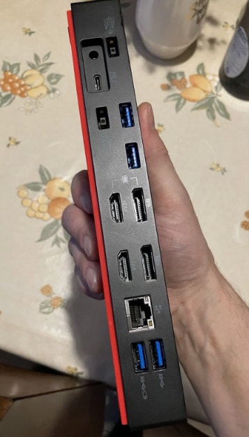 Lenovo ThinkPad Thunderbolt 3 Dock (40AC) - photo 2