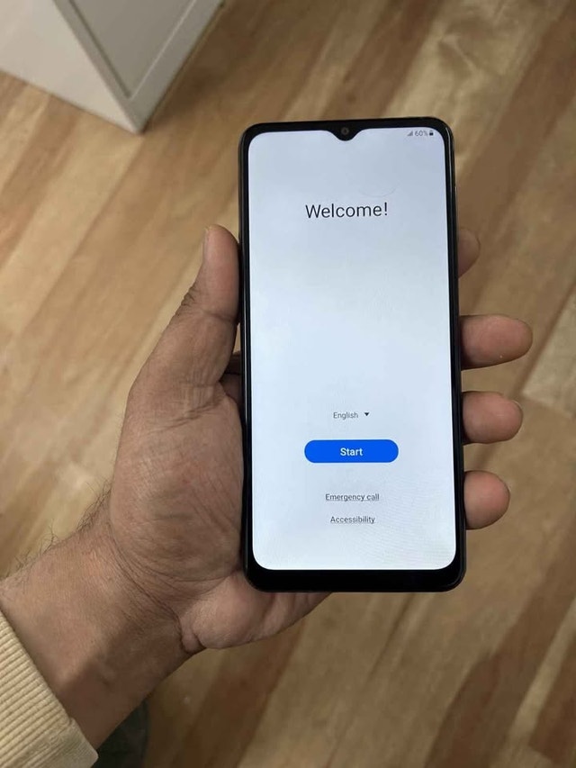 Samsung Galaxy A32 5G 64GB Unlocked (Like new)