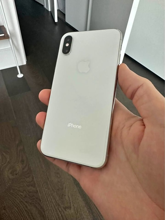 iPhone XS 256GB Unlocked - photo 2
