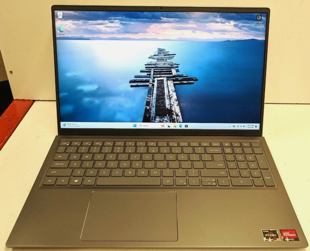 Dell Inspiron 5515 Ryzen 5 16GB RAM 256GB NVMe Touch
