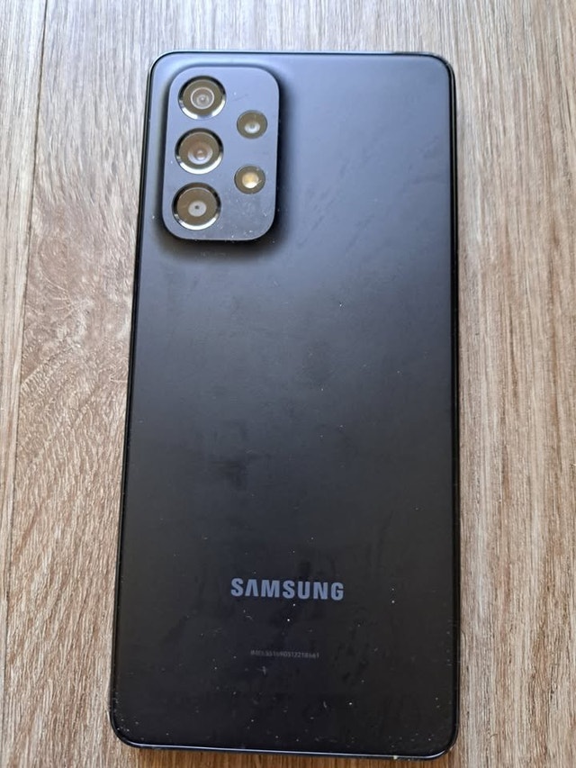 Samsung Galaxy A52 5G 128gb 64MP Unlocked - photo 2
