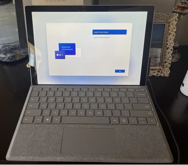 Surface Pro 5 Touch 12.5” / 7th Gen i5 SSD