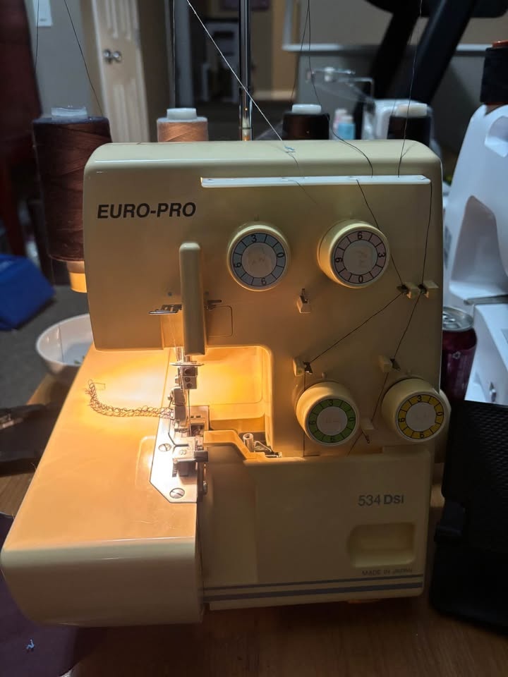 Euro-Pro 534 DSI Serger - photo 3
