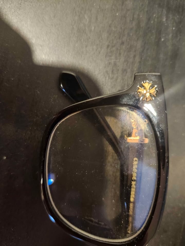 Black Gold Chrome Heart Glasses - photo 3