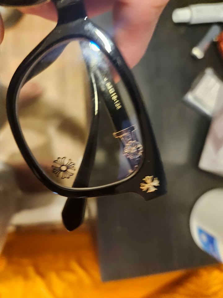 Black Gold Chrome Heart Glasses - photo 4