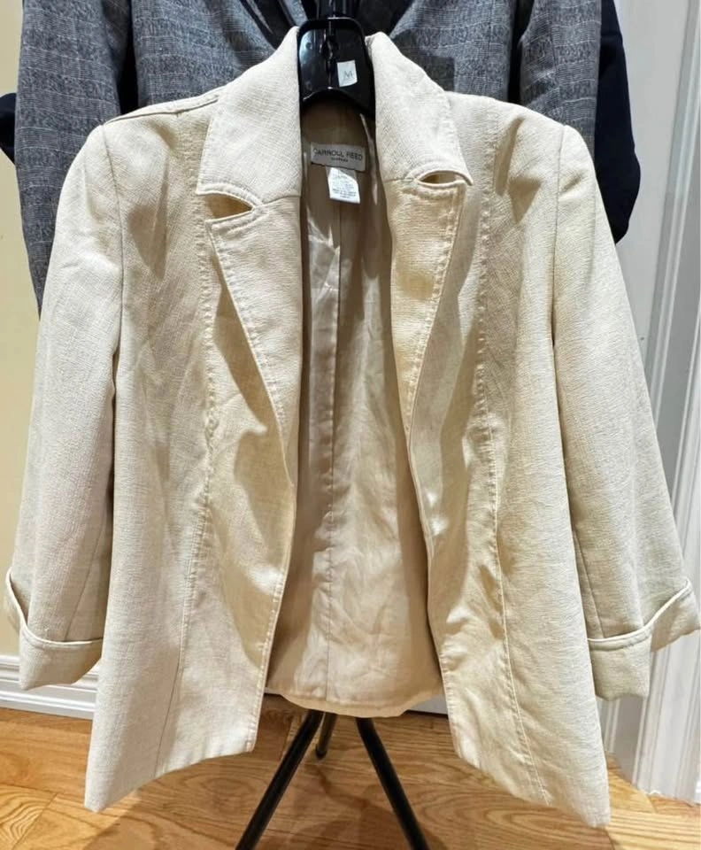 Women’s Blazer Medium Size Take ALL for $10 or $5 EACH - photo 3