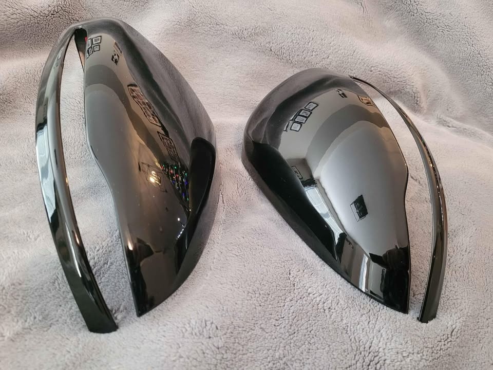 Mercedes C300 Gloss Black Mirror Caps
