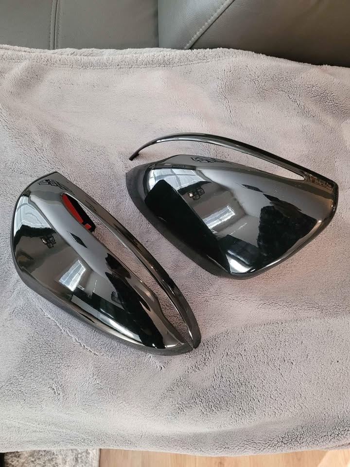 Mercedes C300 Gloss Black Mirror Caps - photo 5