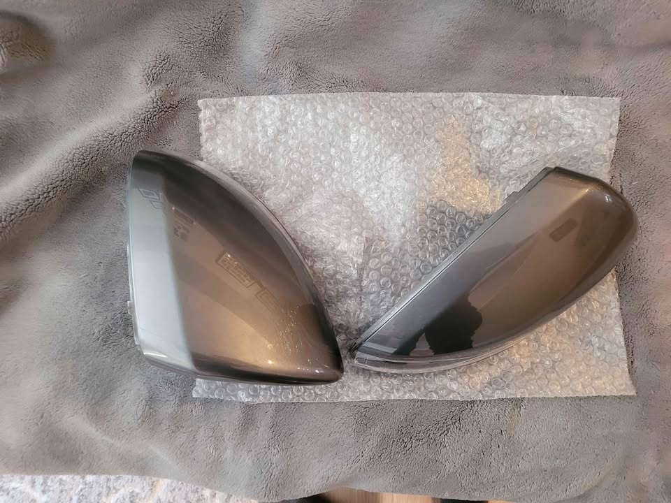 Mercedes C300 OEM 2014-2018 Mirror Caps Mett Grey - photo 5