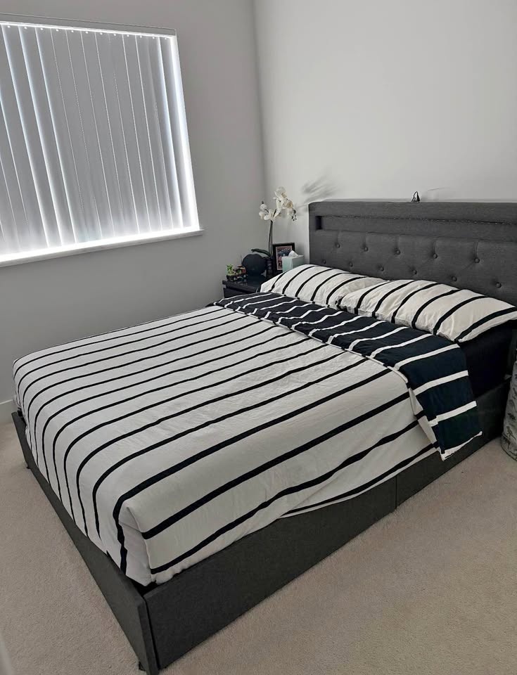 Full/Double Bed & Mattress Set