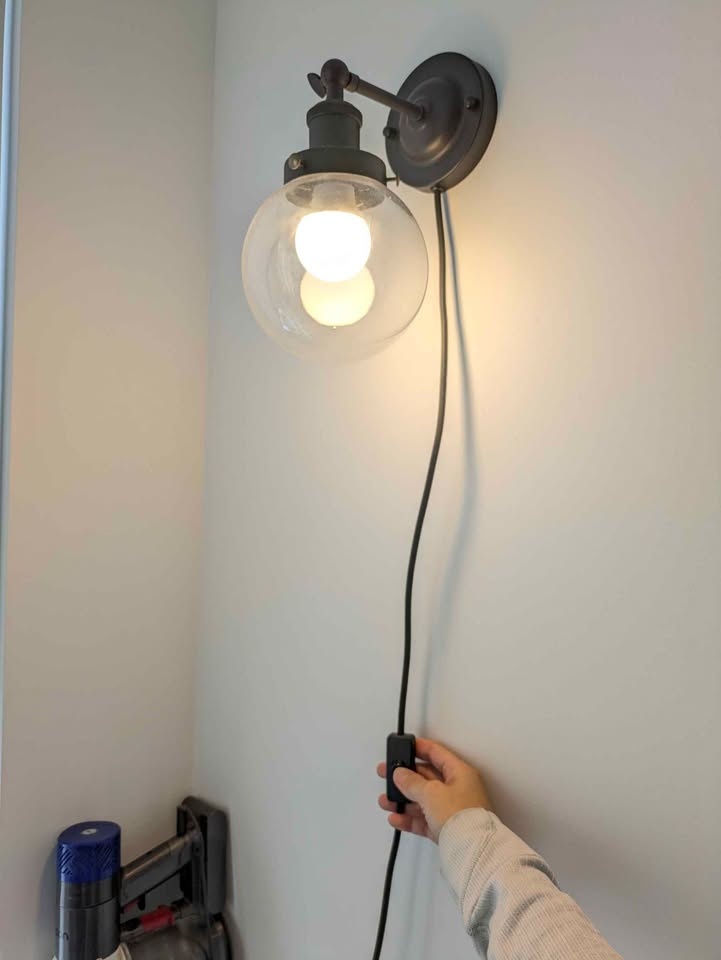 Wall Sconce / Lamp with Plug - photo 2