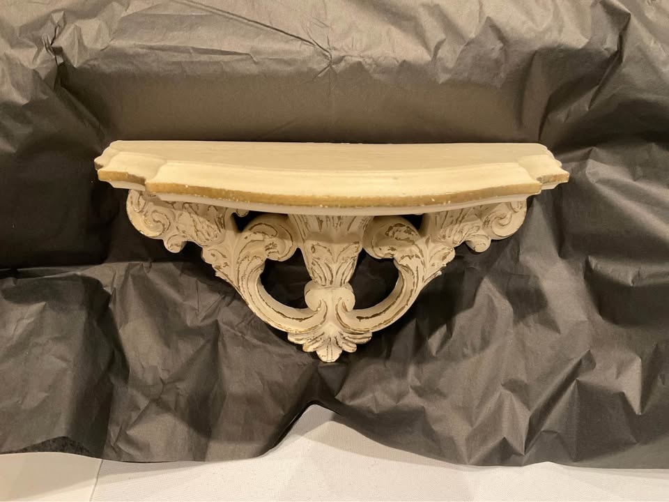 Vintage Wall Shelf Ornate Cream and Gold - photo 3