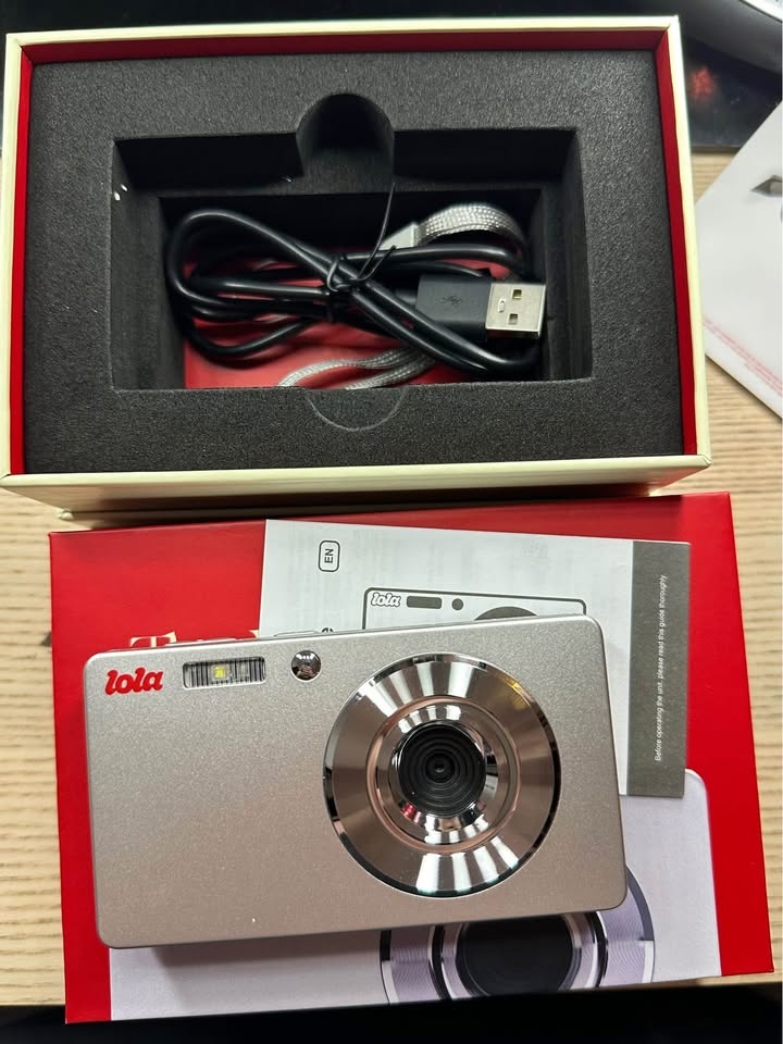 Brand New Lola Digital Camera in Box - photo 4