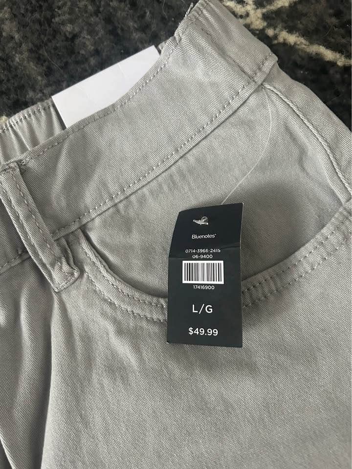 Women's Cargo Pants - photo 2