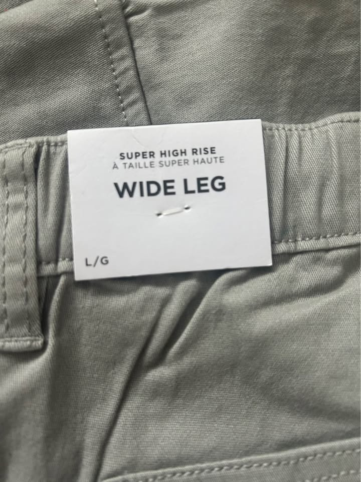 Women's Cargo Pants - photo 3