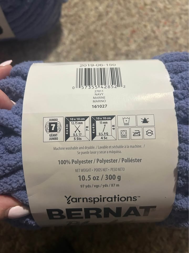 Bernat Blanket Extra Yarn - photo 2