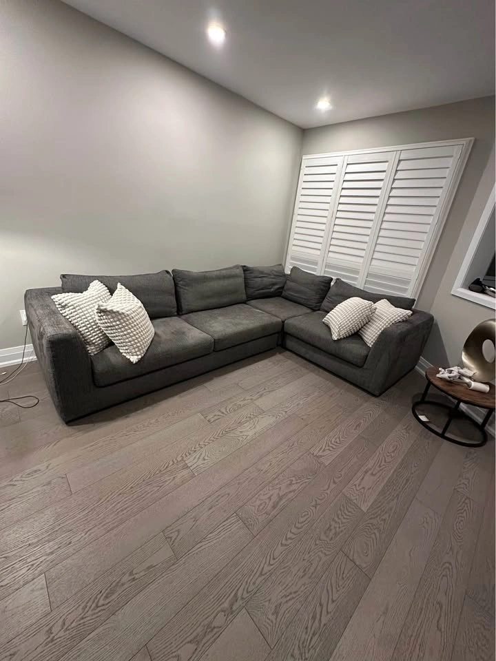 EQ3 3-PIECE PLUSH SECTIONAL - photo 2