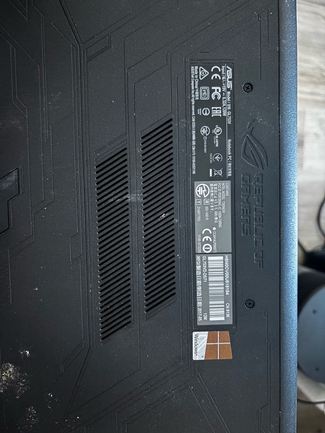ASUS ROG Strix 17” (GL753VD) — No charger — For Parts - photo 3
