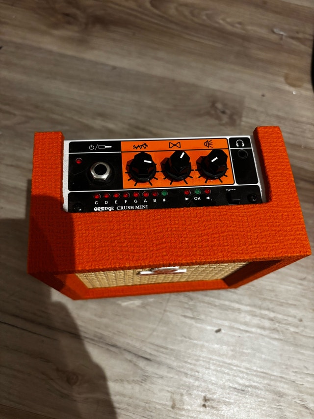 Orange Crush Mini 3W Practice Amp – Portable / Battery Powered - photo 2