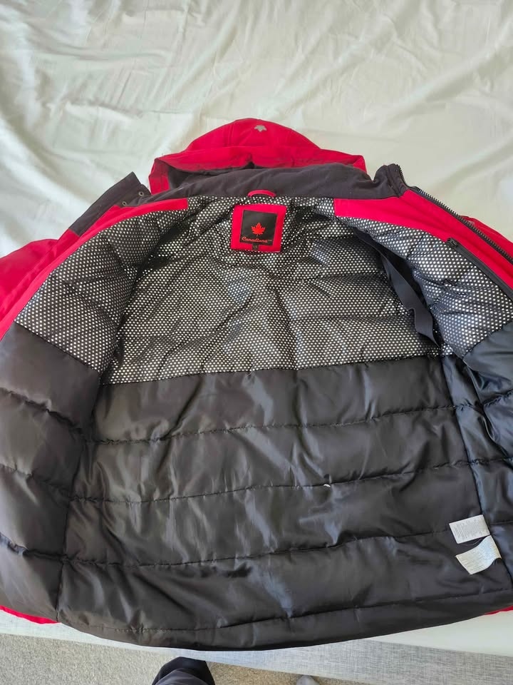 Men's Red Canadiana Winter Parka - Size L - photo 2