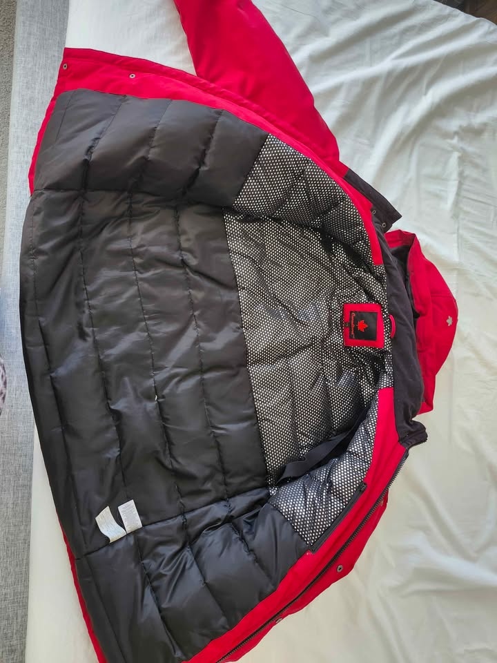 Men's Red Canadiana Winter Parka - Size L - photo 4