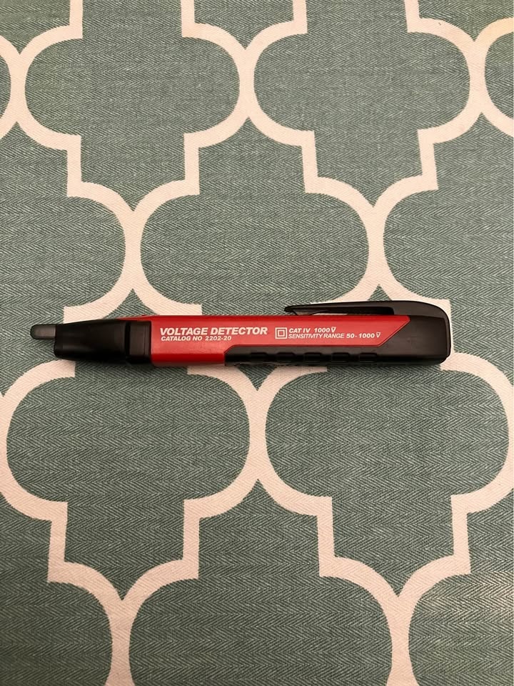 Milwaukee Voltage Tester - photo 2