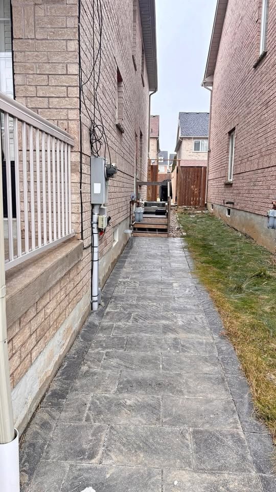 Spacious Studio Apartment for Rent in Ajax