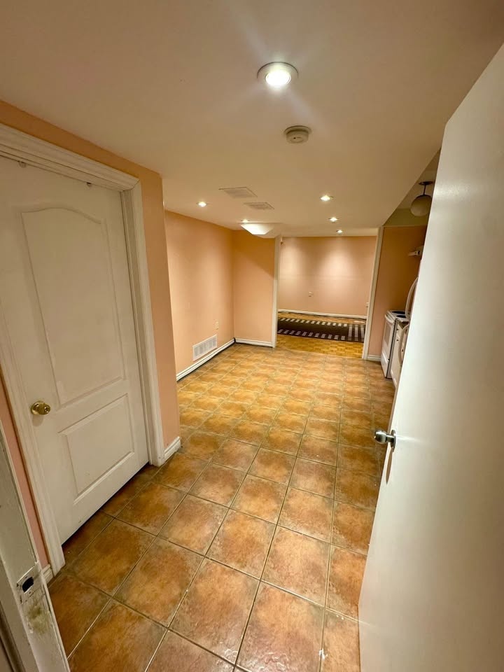 Spacious Studio Apartment for Rent in Ajax - photo 4