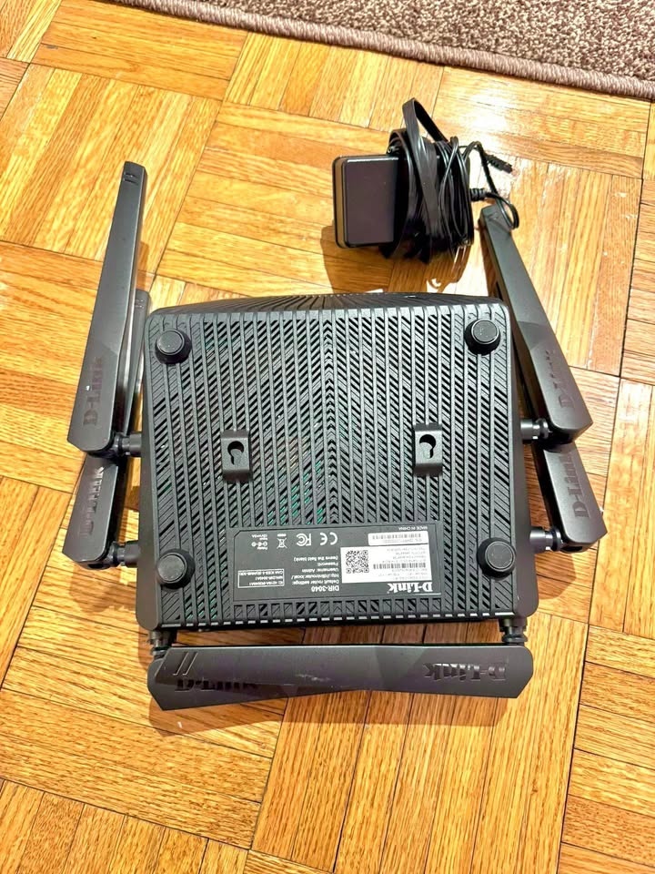 D-Link Router - photo 2