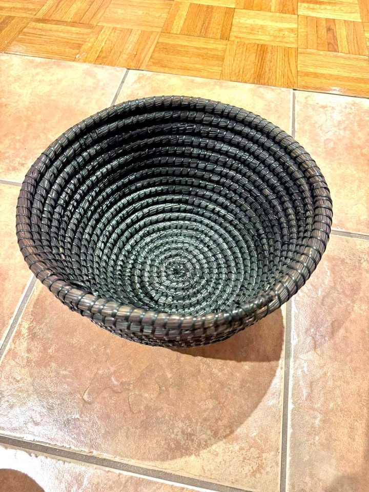 Round Wicker Basket - photo 2