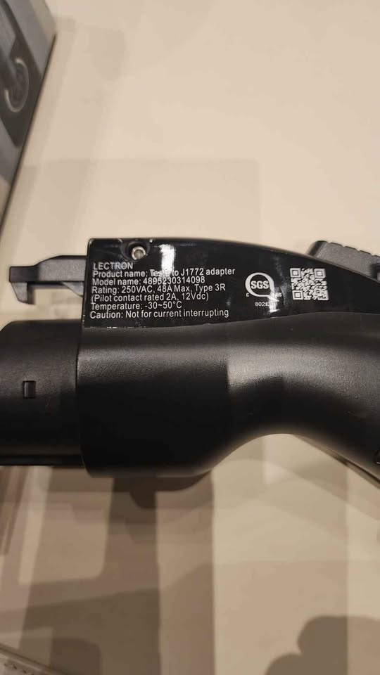 Lectron Tesla to J1772 Charger Adapter - photo 3