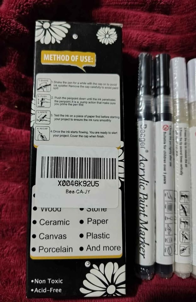 NEW Acrylic Paint Pens - Black, White, Gold, Silver (8 Pack) - photo 3