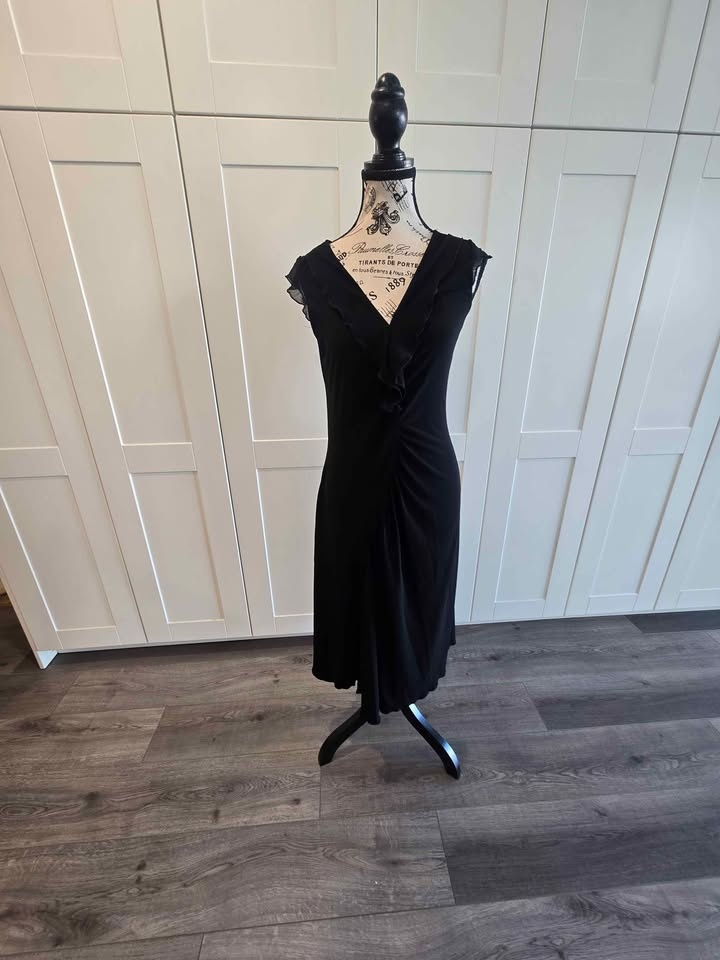 Absolutely gorgeous slimming Jacob dress - photo 2