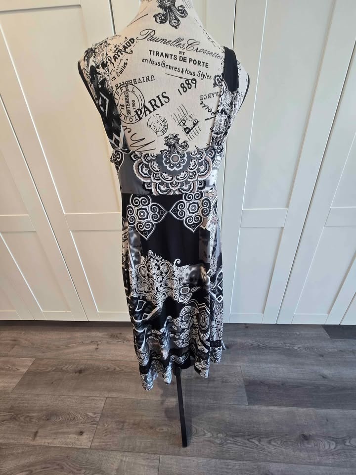 Papillion Long Dress - photo 4