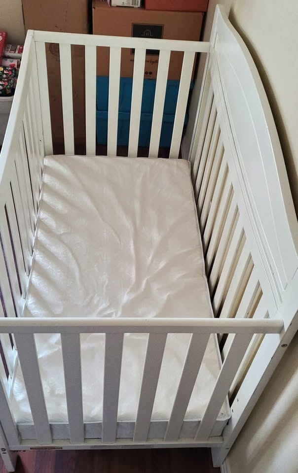 Child Craft 4-in-1 Convertible Crib - photo 3