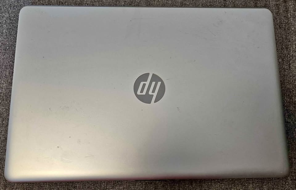 HP 15" Laptop – Intel i5, 8GB RAM, Touchscreen – Plug-In Only